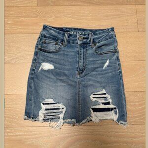 American Eagle Jean Skirt (Blue) - Size 00